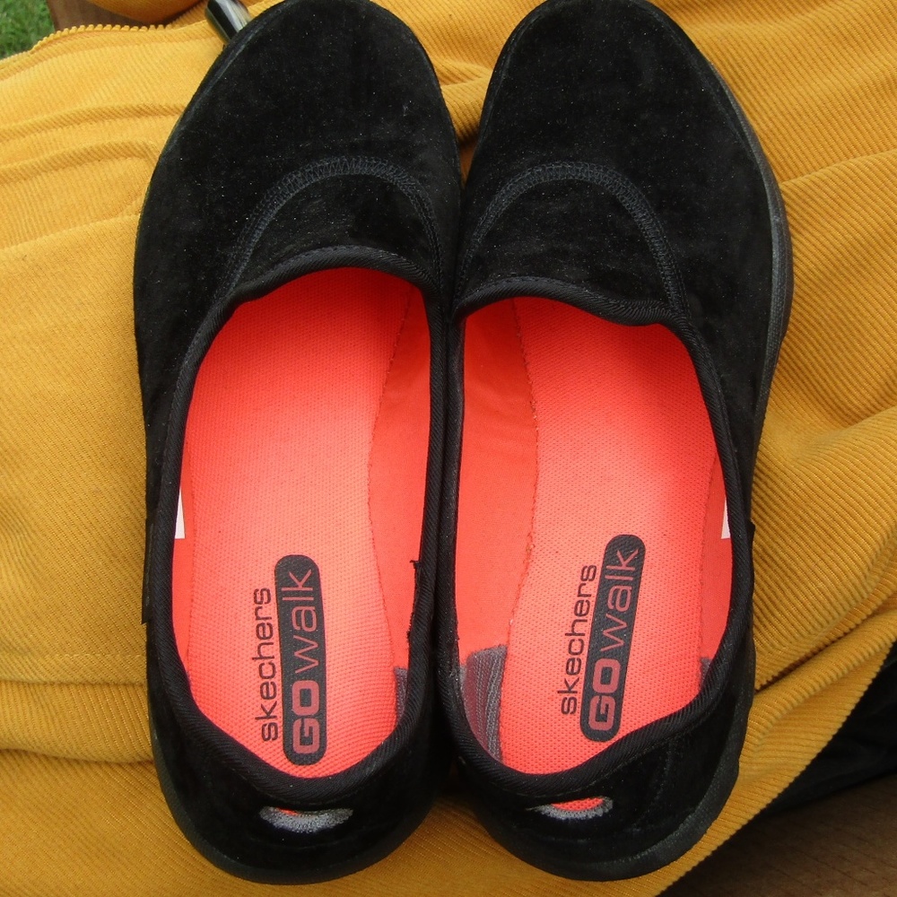 Sketchers GoWalk Suede Leather Slip On Shoes